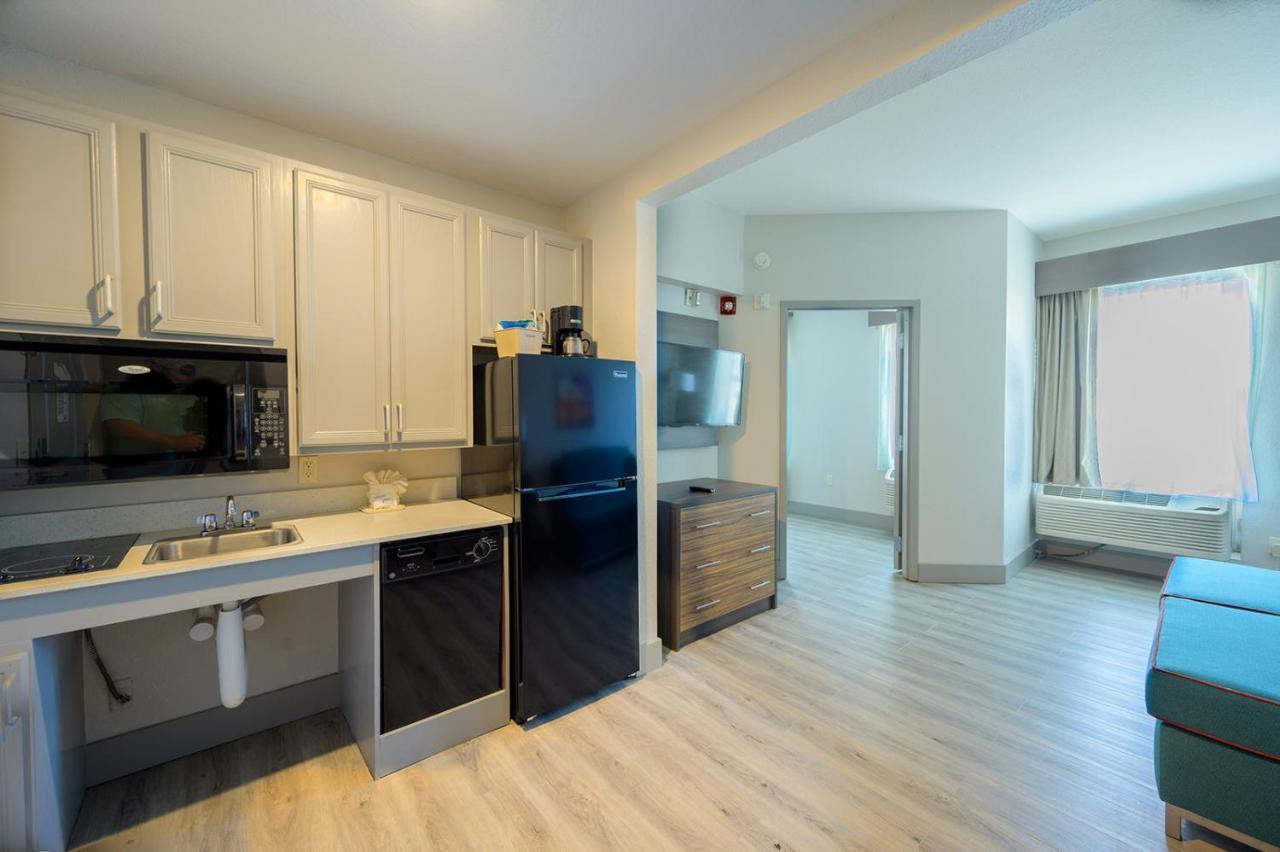 Hawthorn Extended By Wyndham Panama Upper Grand Lagoon